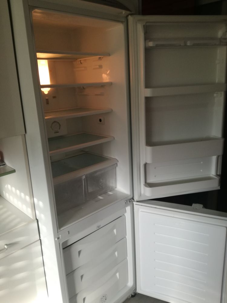 R�frig�rateur cong�lateur de marque Daewoo, nofrist muli-flo 110 Saint-Herblain (44)