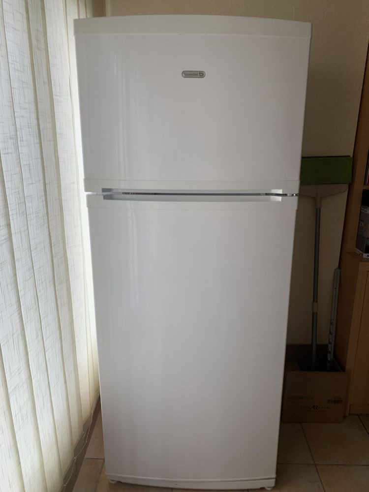 R�frig�rateur /cong�lateur 208 L et 58 L marque Essentiel B 180 Ouges (21)