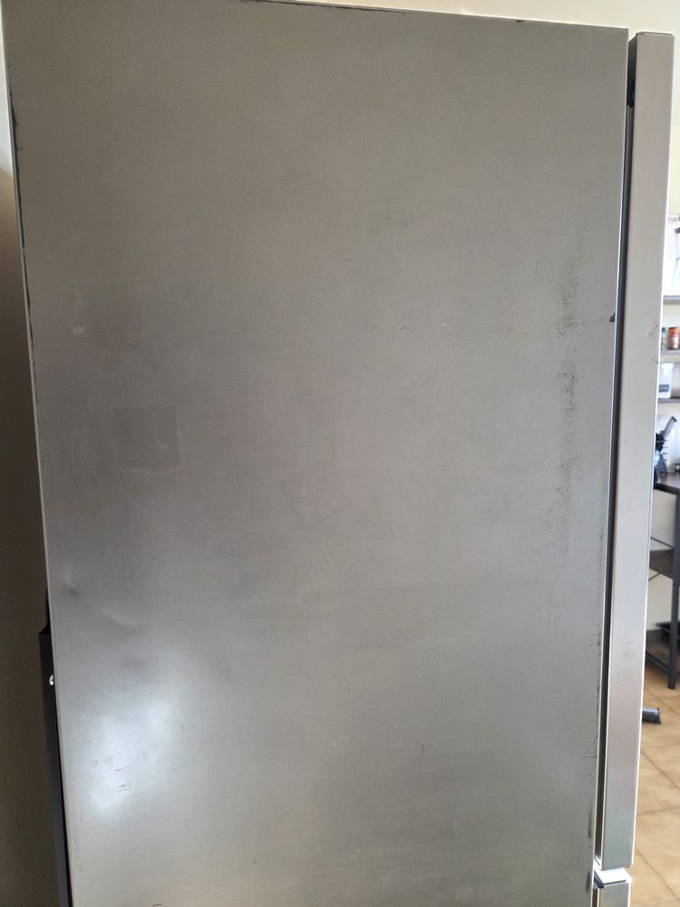 R�frig�rateur cong�lateur Whirlpool ? Inox 180 Ch�teau-Renard (45)