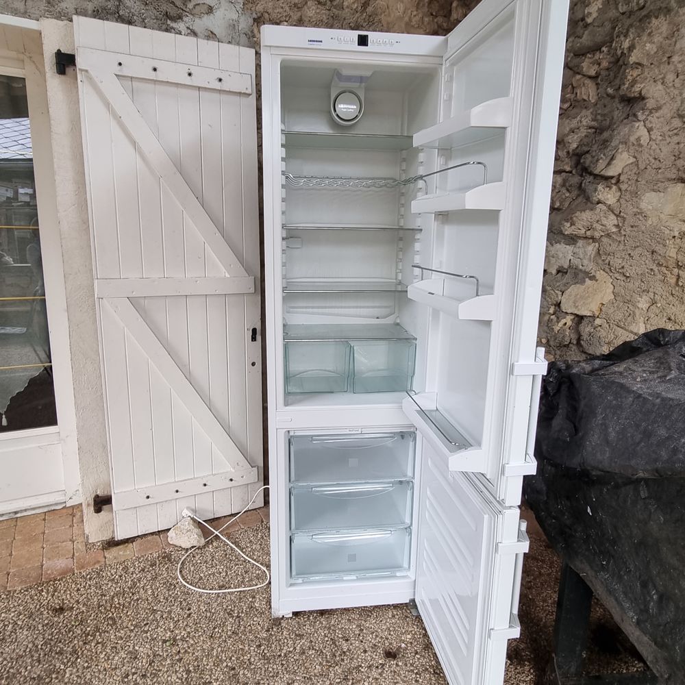 Refrigerateur congelateur 400 Ceyz�rieu (01)