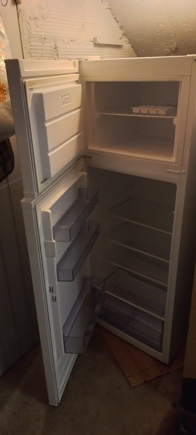 R�frig�rateur en bon �tat. 120 Montfort-l'Amaury (78)