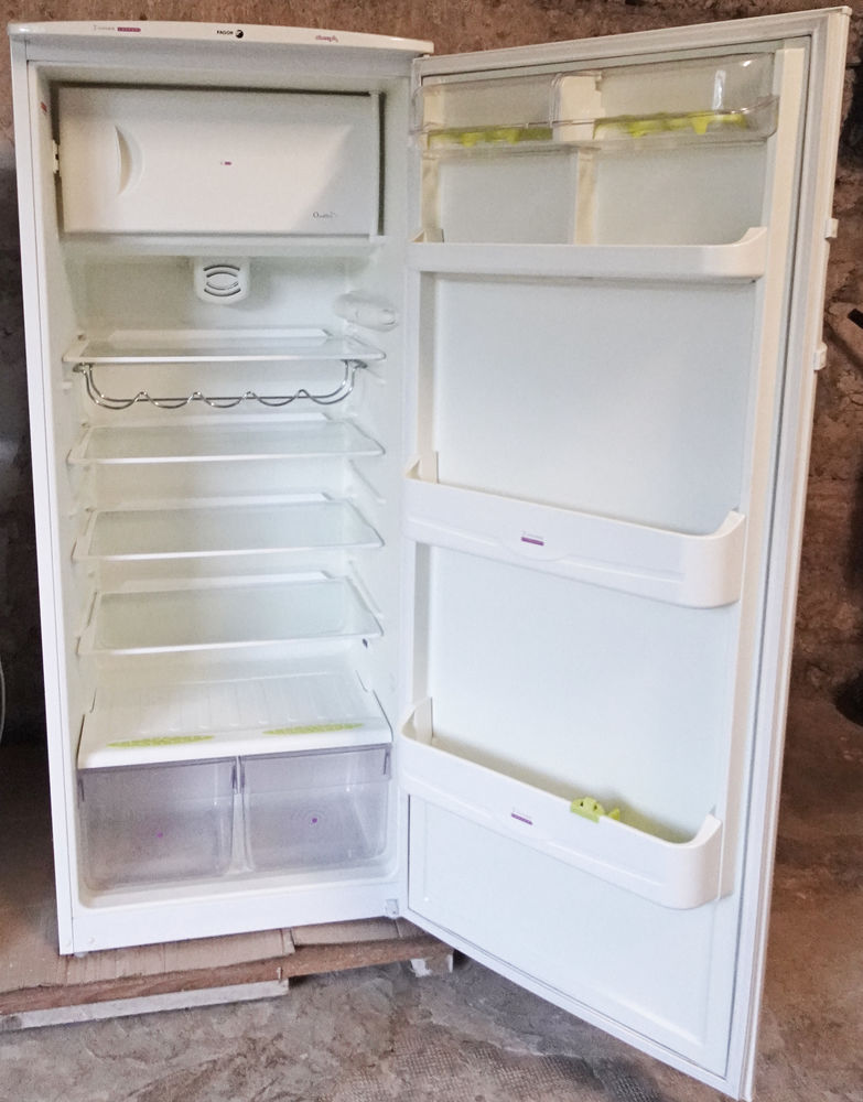 REFRIGERATEUR FAGOR 250 litres 100 Chabeuil (26)