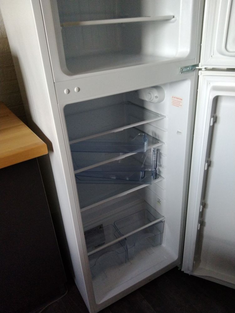 R�frig�rateur , freezer
100 Colmar (68)