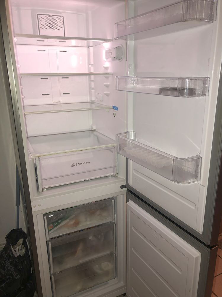 R�frig�rateur Indesit en Bon Etat avec cong�lateur int�gr� 220 Marcq-en-Bar�ul (59)