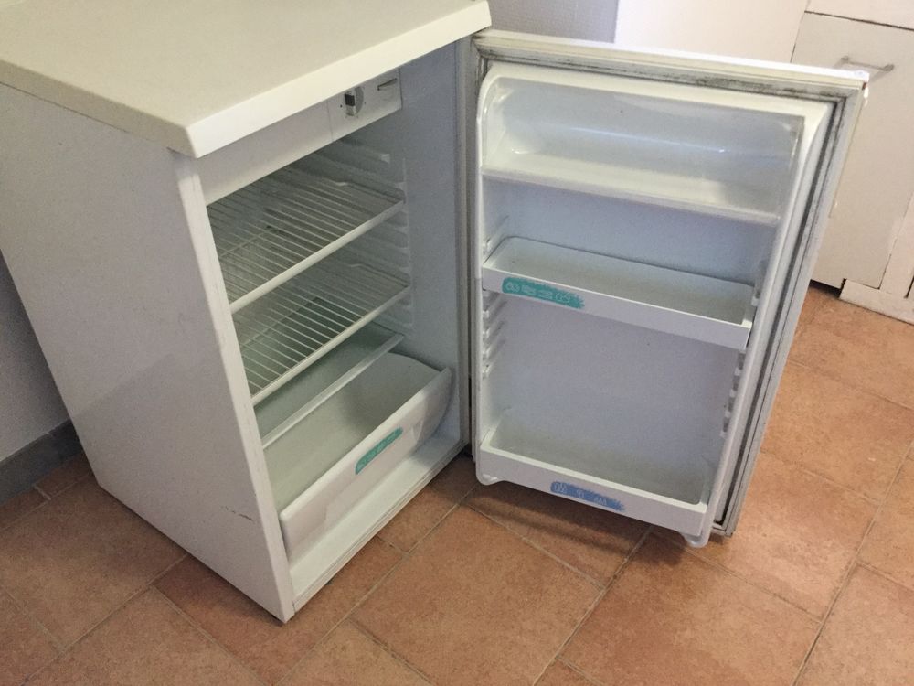 REFRIGERATEUR MOD�LE TABLE ZANUSSI 65 Rivi�res (81)