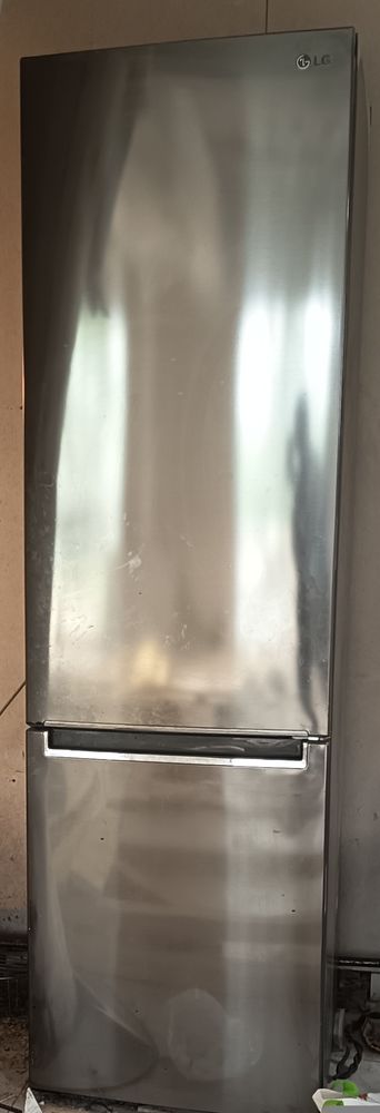 R�frig�rateur quasi Neuf LG 190Hx60Lx67P 341L 295 Autouillet (78)