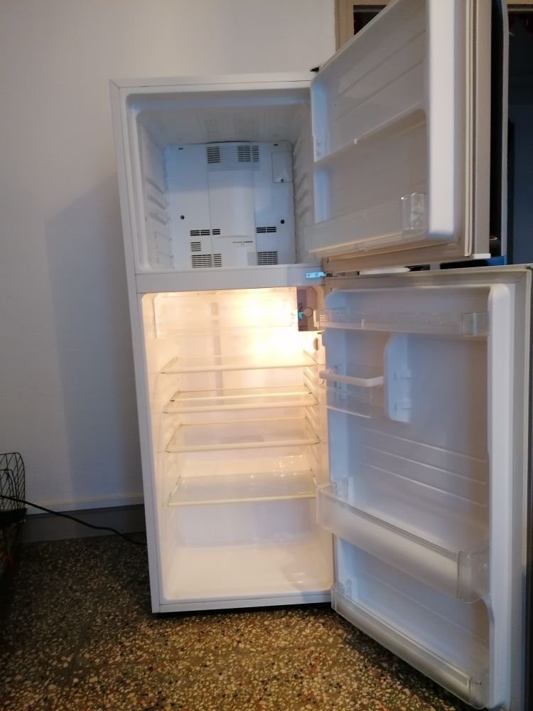 R�frig�rateur sharp 191 litre 190 Marseille 4 (13)