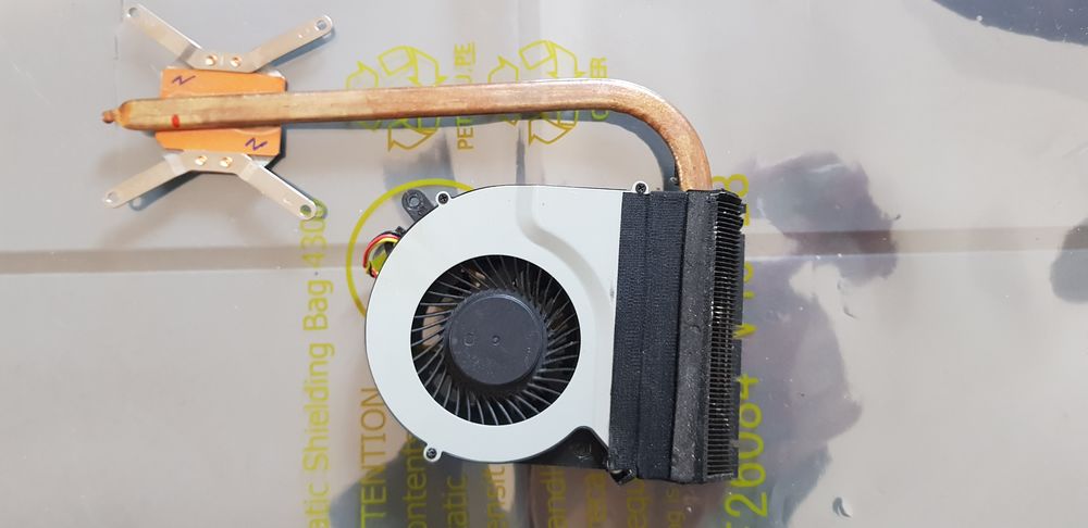 Refroidisseur (H000037350) pour PC portable Toshiba C850D 10 Fournet-Blancheroche (25)