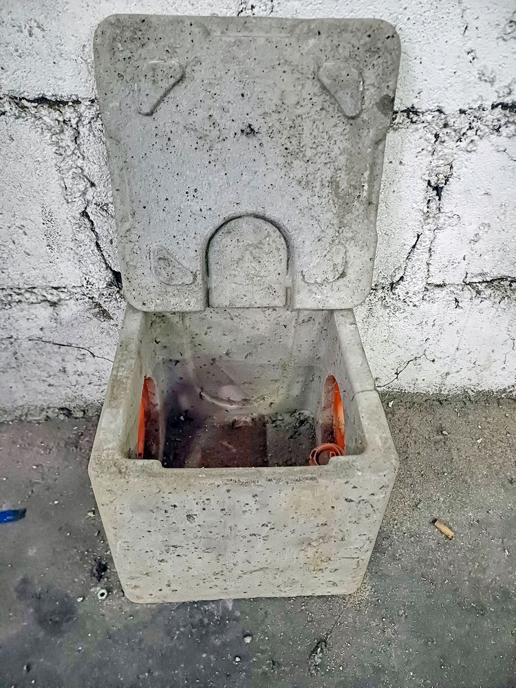 Regard b�ton eau pluviale �tanche avec couvercle 25 Tours (37)