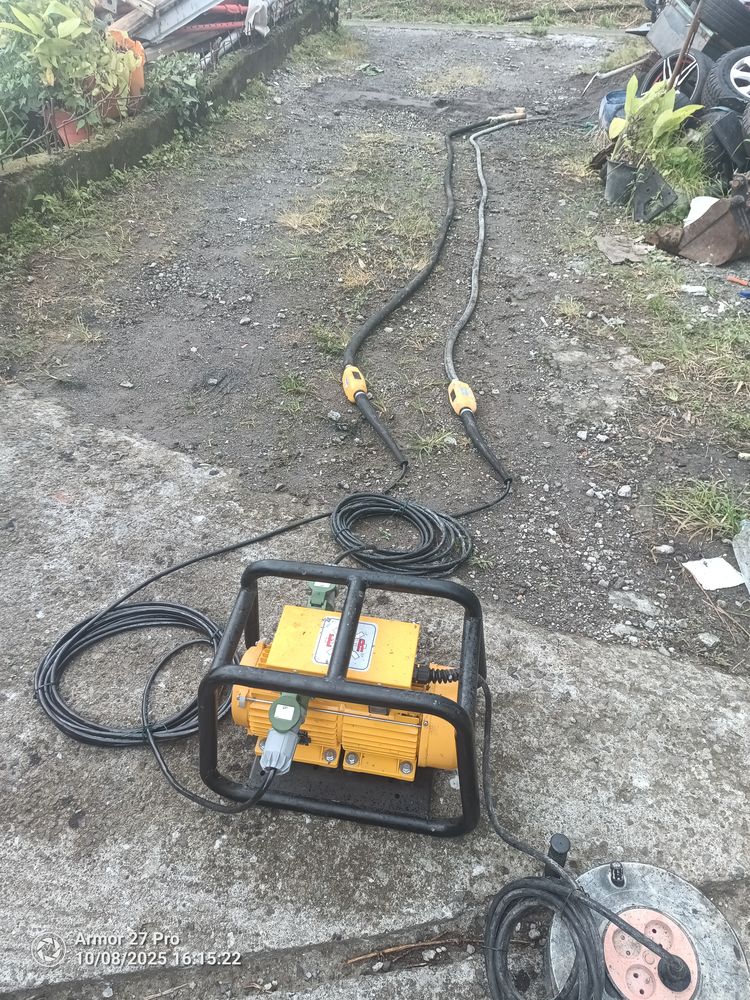 R�gle vibrante, vibreur... 800 Fort-de-France (97)