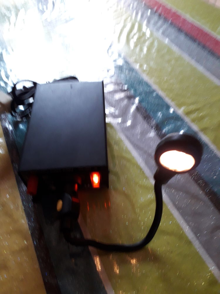 REGULATEUR POWER SUPPLY. 15 Fr�vent (62)