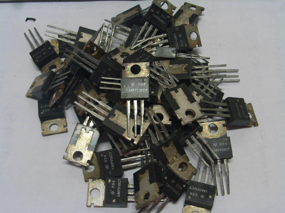 R�GULATEURS LM 7912 CT (39 ) 60 Vend�me (41)