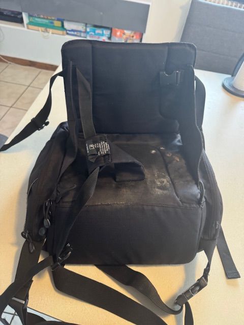 Rehausseur avec coffre pour chaise enfant 15 Frasne (25)