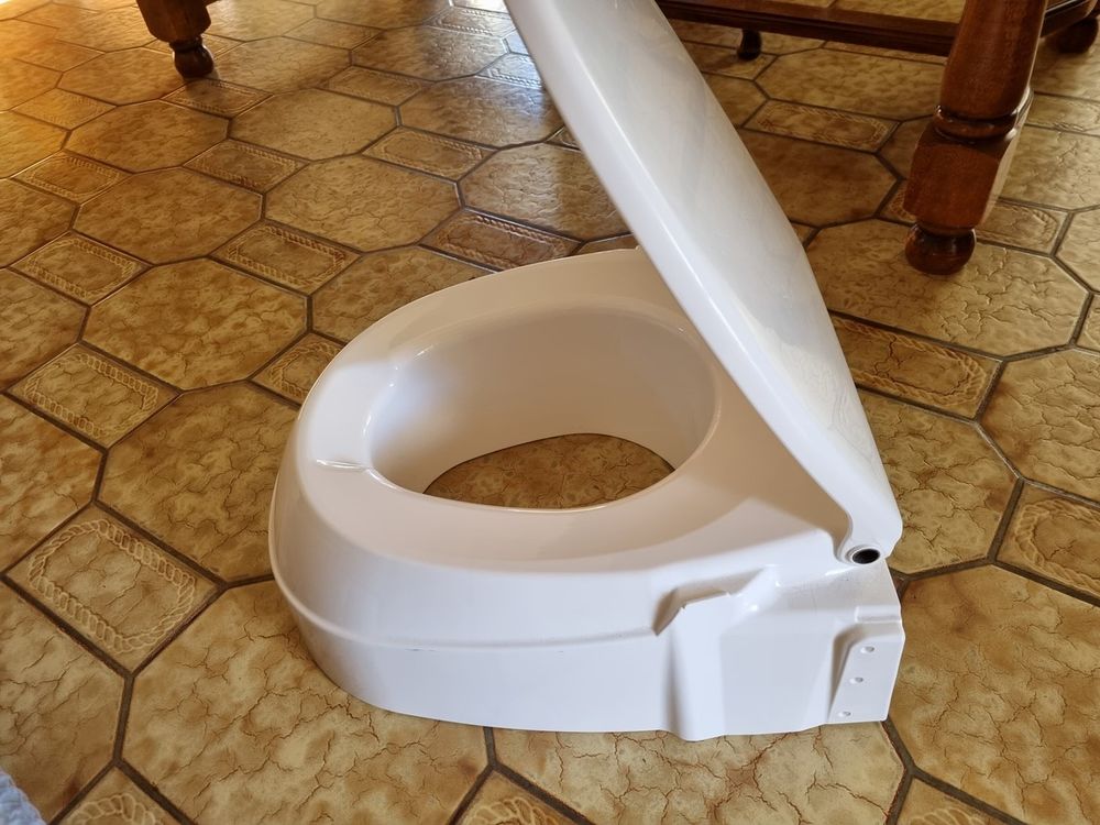 REHAUSSEUR de WC NEUF 0 Chinon (37)