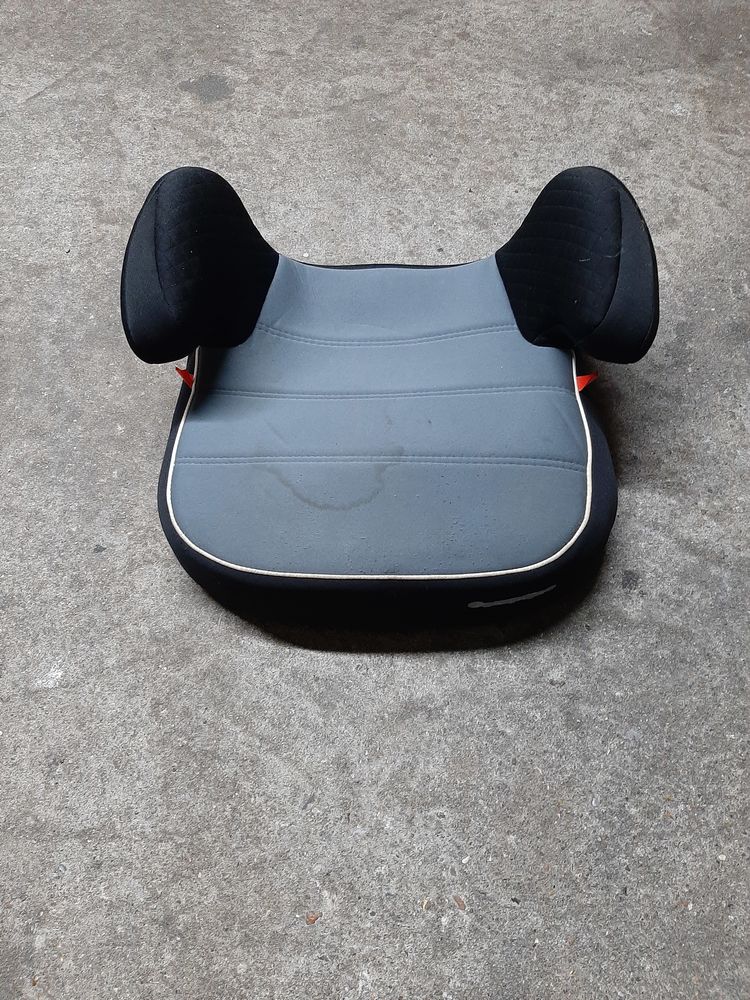 rehausseur si�ge auto 5 Paris 11 (75)