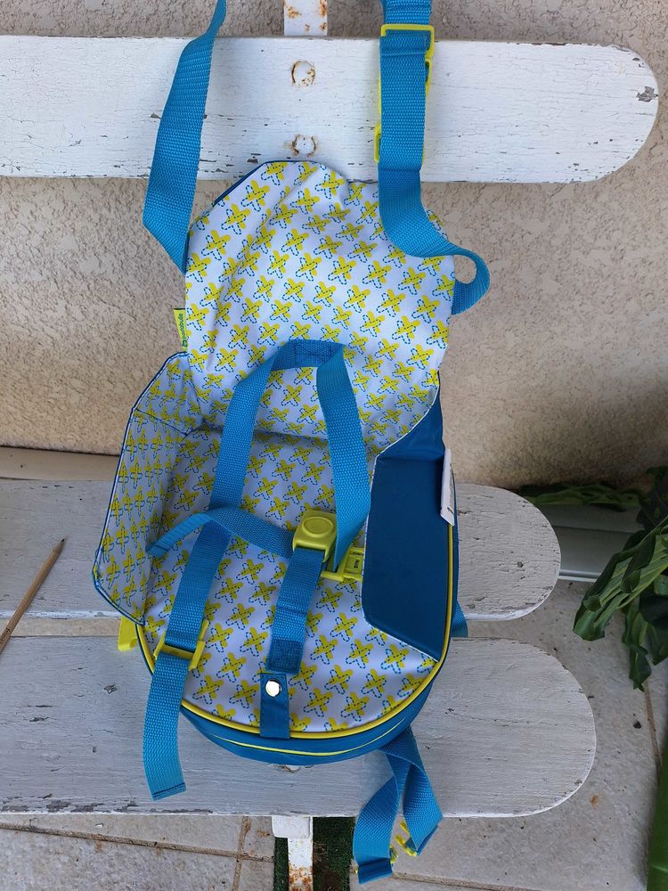 REHAUSSEUR SIEGE B��B�� 10 Mont-de-Marsan (40)