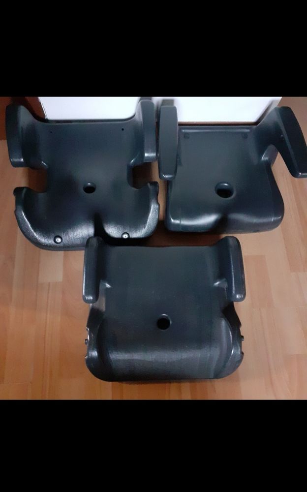 Lot de rehausseurs enfants NF
3 Bayonne (64)