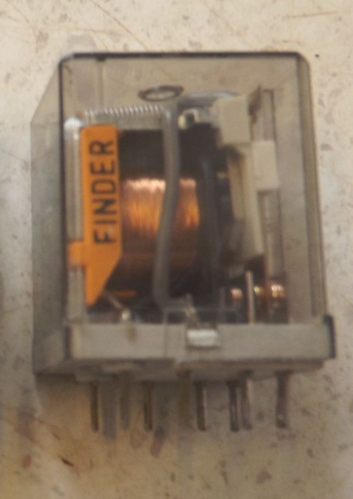 Relais miniature d�blocable Finder 12 v CA 10 A Type 55.32 10 �tr�chy (91)