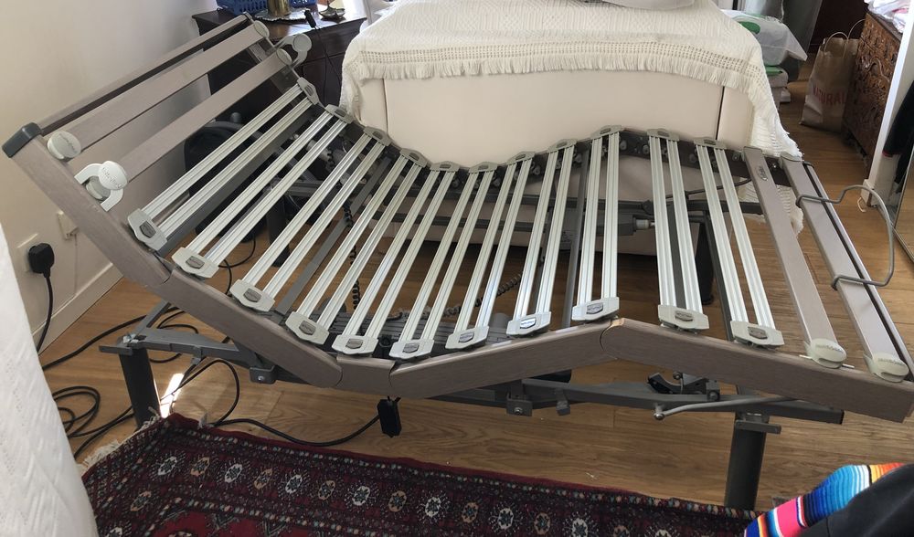 Lit relaxant 5 positions - chambre non fumeur 400 Boulogne-Billancourt (92)