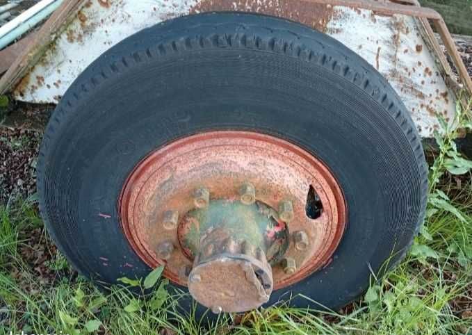 remorque agricole, essieu, roues 9.75R20 40 Sarpourenx (64)