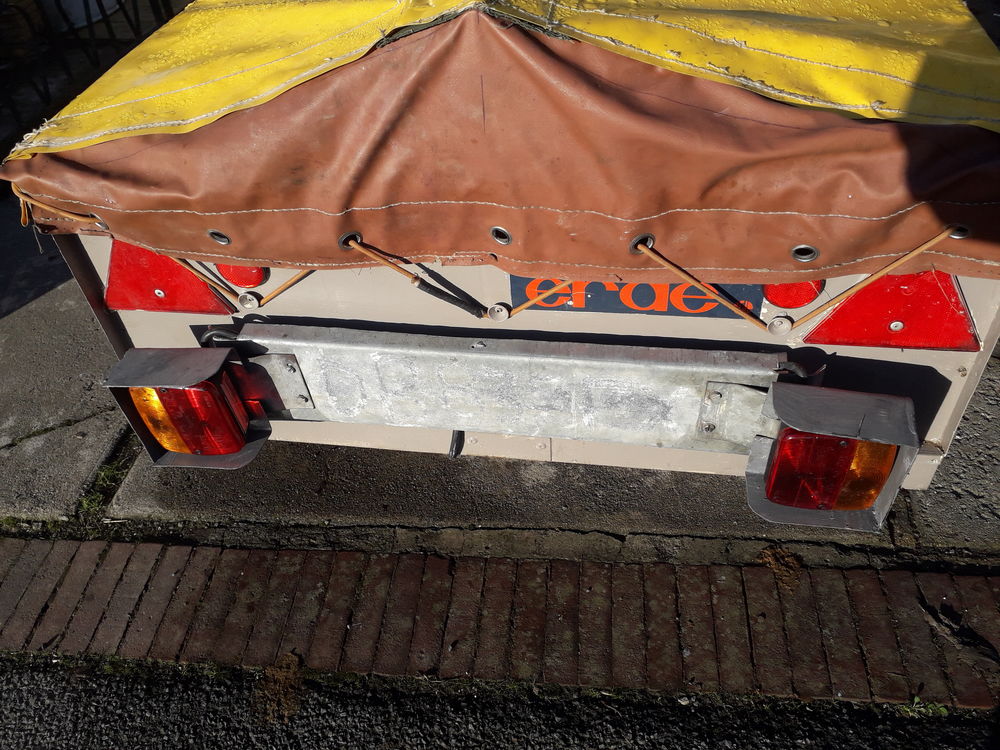 Remorque ERDE . 160 Wicres (59)