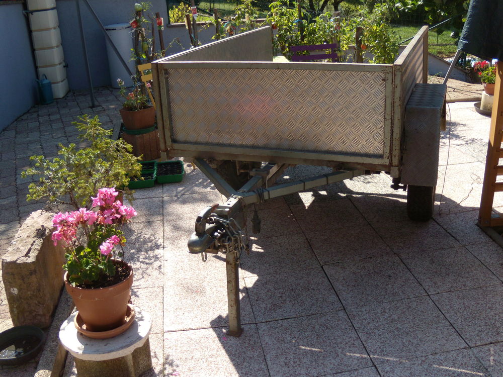  remorque 100 Dampierre-les-Bois (25)