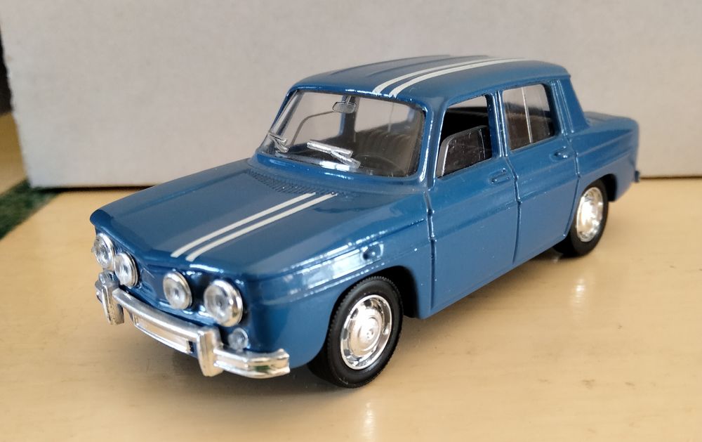 Renault 8 gordini. Solido. 12 Vierzon (18)