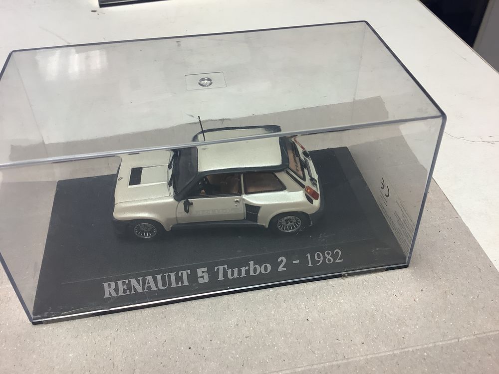 RENAULT 5 TURBO 2 1982 1/43 voiture miniature 20 Alès (30)