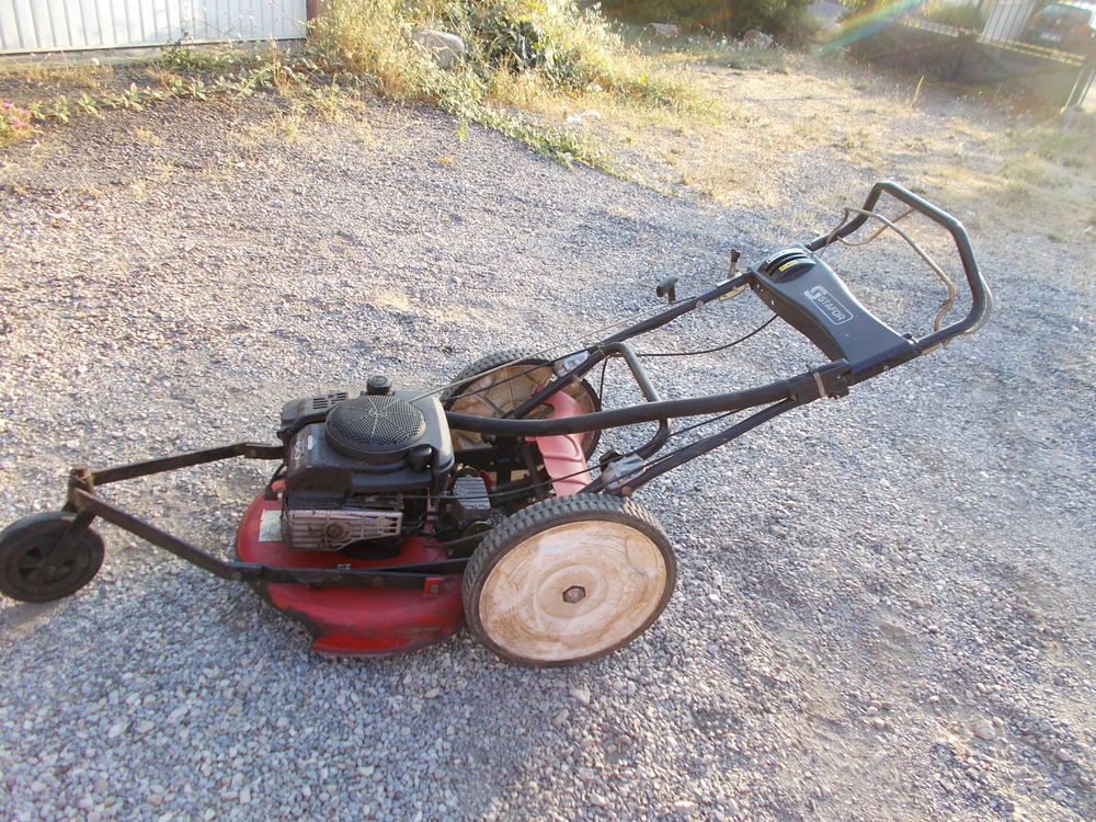 a repar�e tondeuse debrousailleuse lame casse boulon foir� 50 Peymeinade (06)