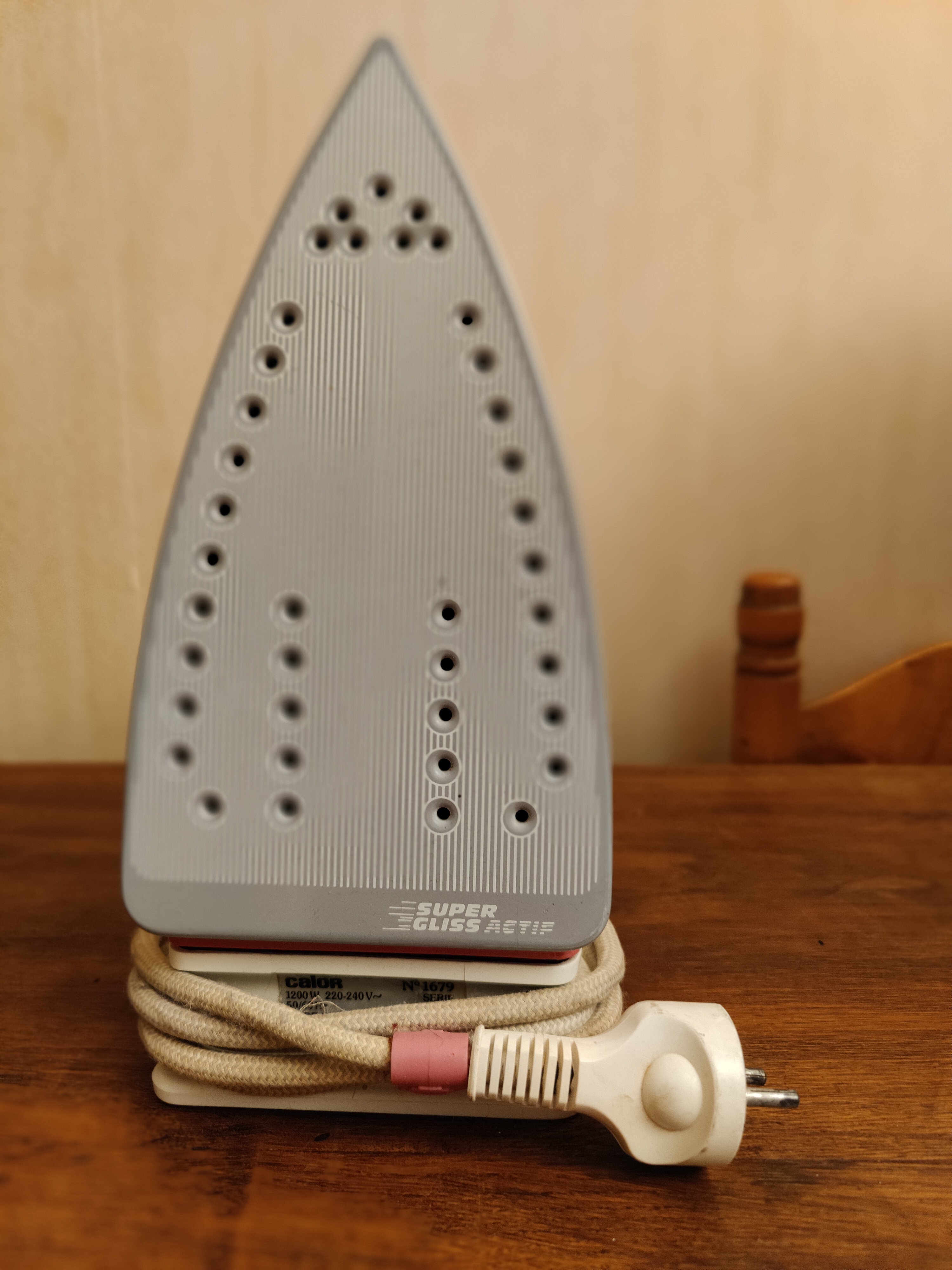 Fer � repasser Calor 20 Marboz (01)