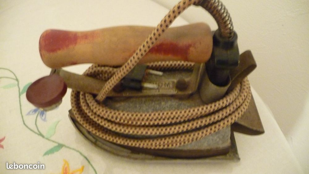 Fer � repasser �lectrique ALS-THOM ancien 25 Garchizy (58)