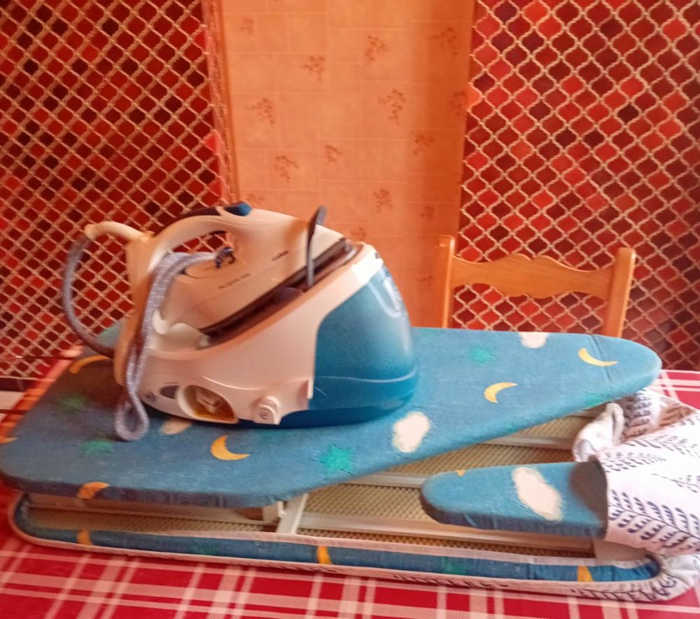 Fer � repasser et sa table � repasser 20 Bucy-le-Long (02)