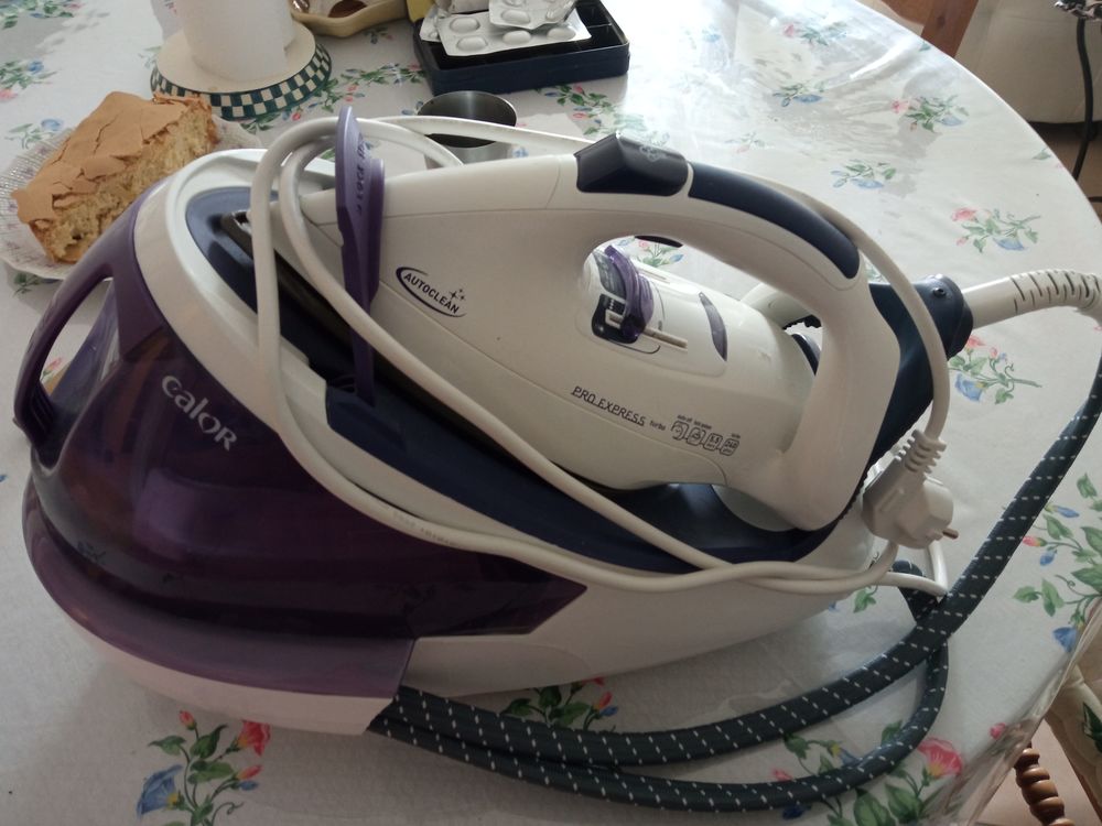 Fer a repasser vapeur calor fonctionne tr�s bien 90 Eyragues (13)