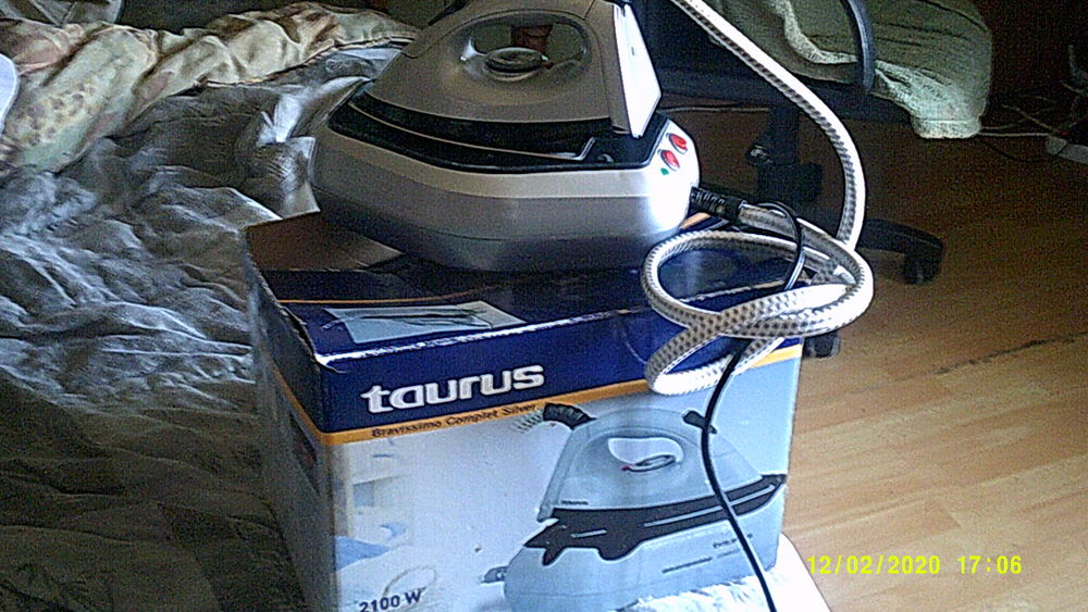 fer a repasser a vapeur proffessionnel  avec sa table 70 Froideconche (70)