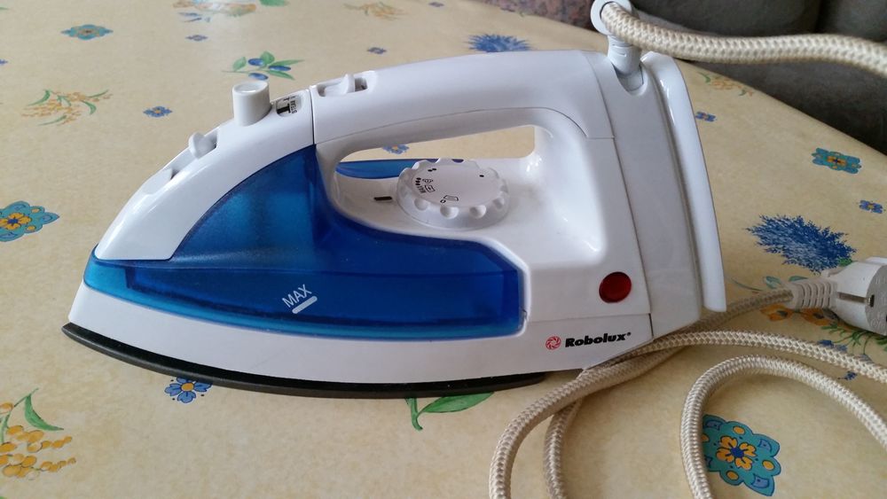 Fer a repasser a vapeurs Robolux 35 Paris 13 (75)