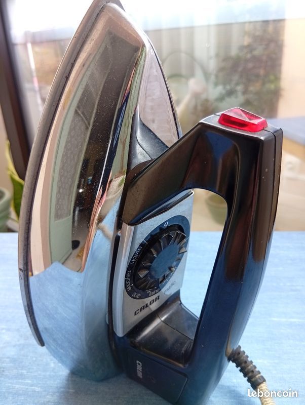 Fer � repasser vintage Calor N�41 18 Grisolles (82)