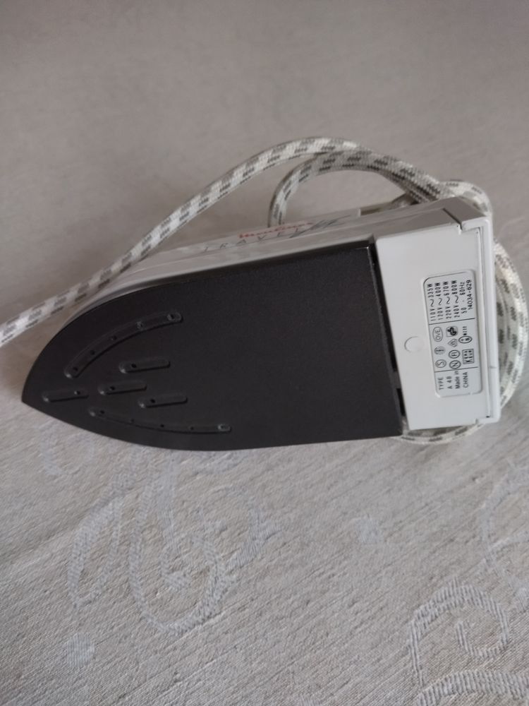 Fer � repasser de voyage Moulinex neuf 20 Ch�teauroux (36)