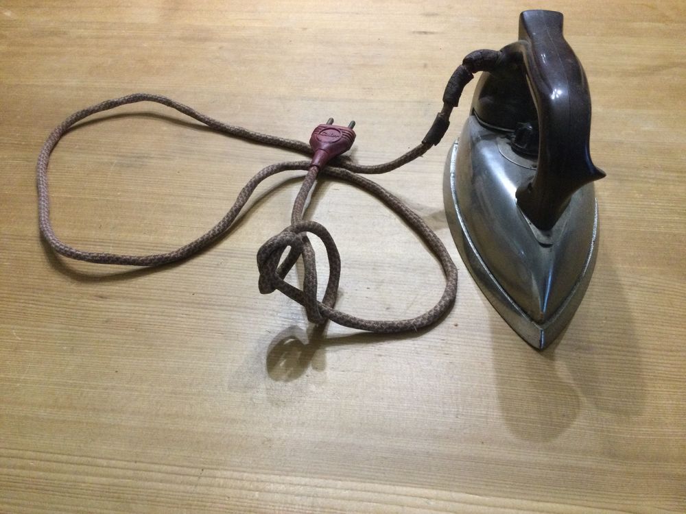 Fer � repasser de voyage vintage CALOR 25 Toulouse (31)