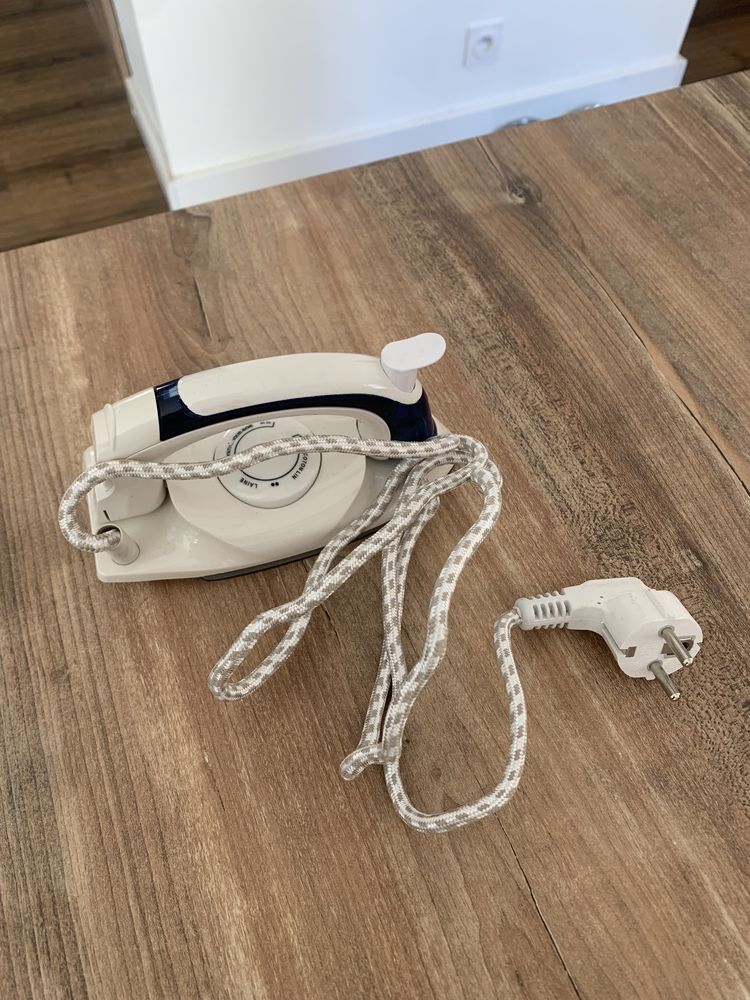 Fer � repasser de voyage 6 Saleilles (66)