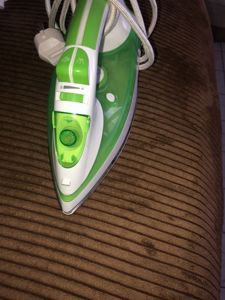 fer � repasser 10 Marly-la-Ville (95)