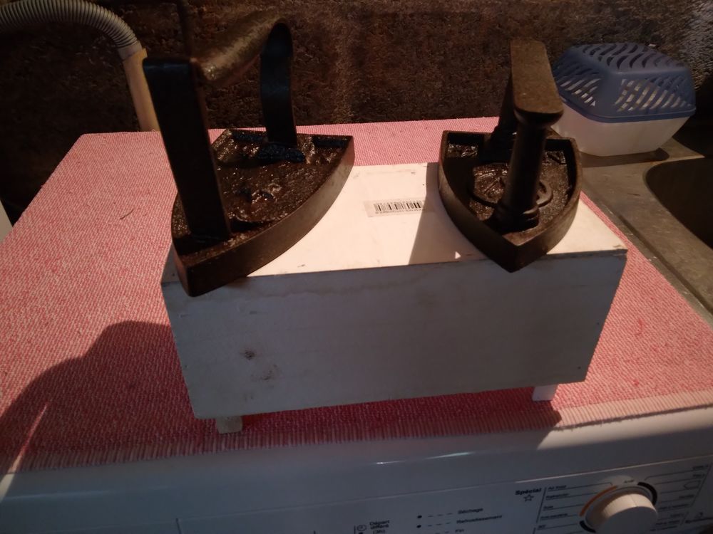 Fer � repasser 0 Saint-Nolff (56)