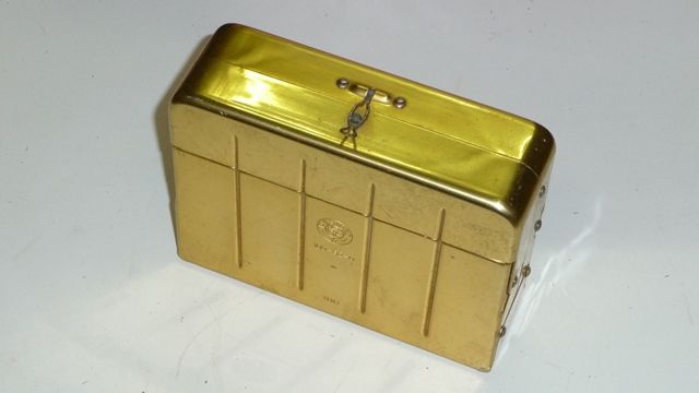 R�pertoire / Mini Classeur RESISTO en laiton jaune - RARE - 80 Cellule (63)