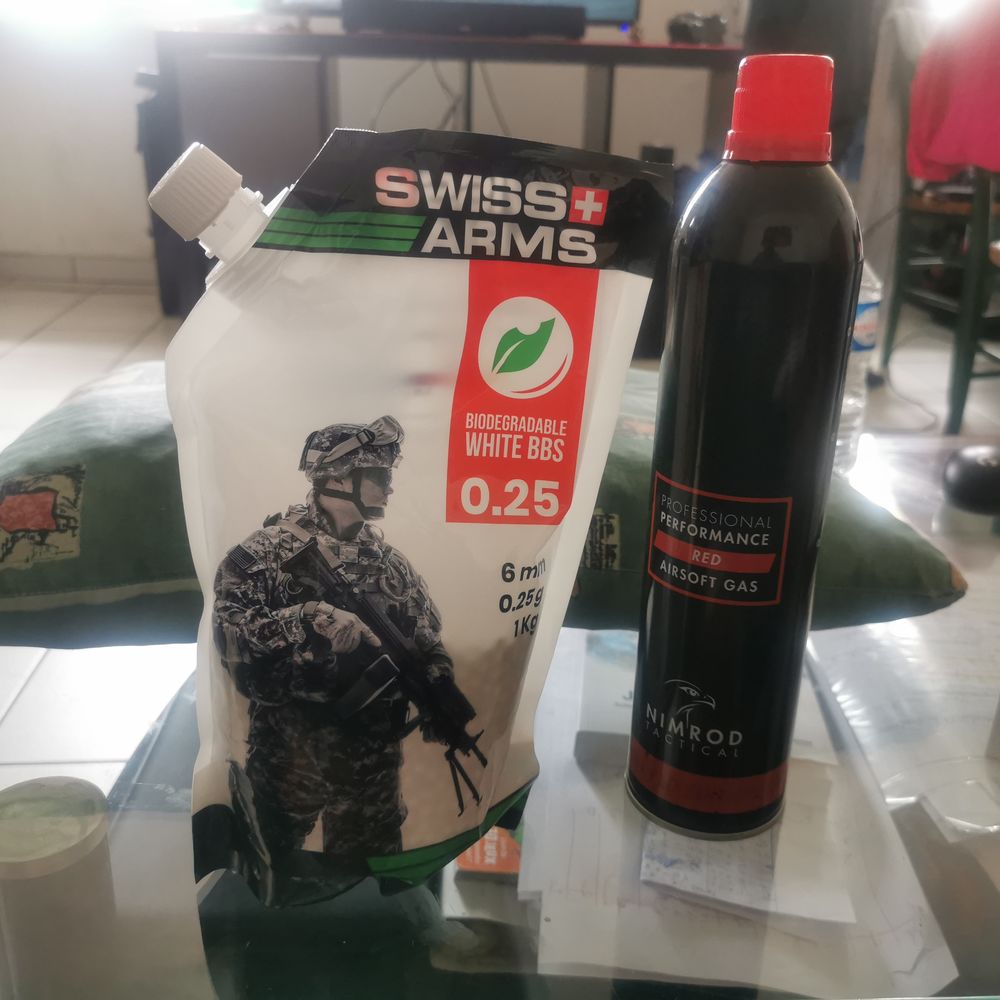 replique p 17 Pos�idon de type glock 200 Toulon (83)