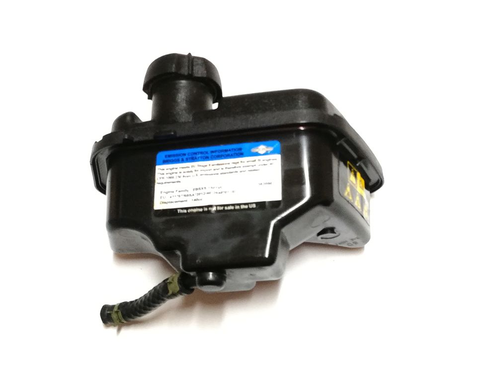 r�servoir essence tondeuse Briggs et stratton 500 E 10 Oye-Plage (62)