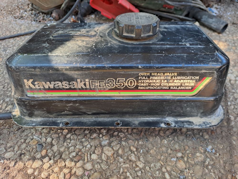 r�servoir Kawasaki 50 Montceaux-l�s-Provins (77)