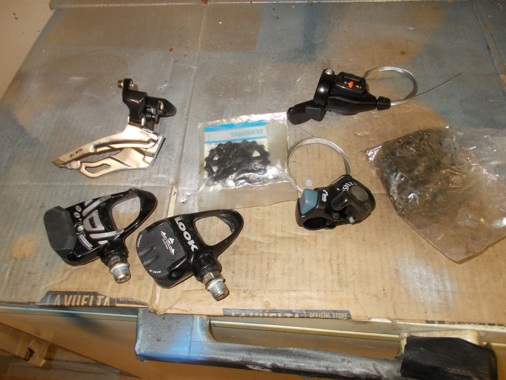 reste de pi�ces de velo course route chimano groupe PRO
15 Abilly (37)