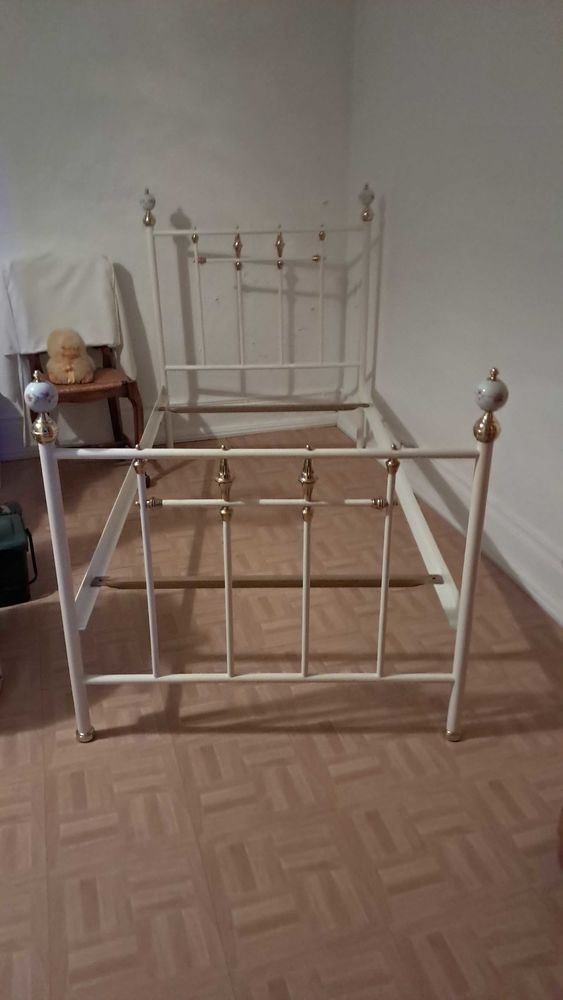 lit fer r�tro 90x190 sans literie 50 Bavilliers (90)