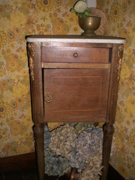  R�tro   Table de Nuit 45 Pau (64)