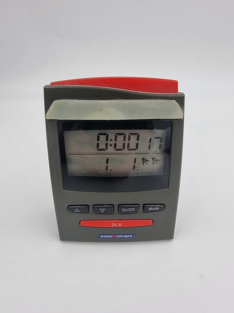 R�veil � piles gris et rouge 1 Vulbens (74)