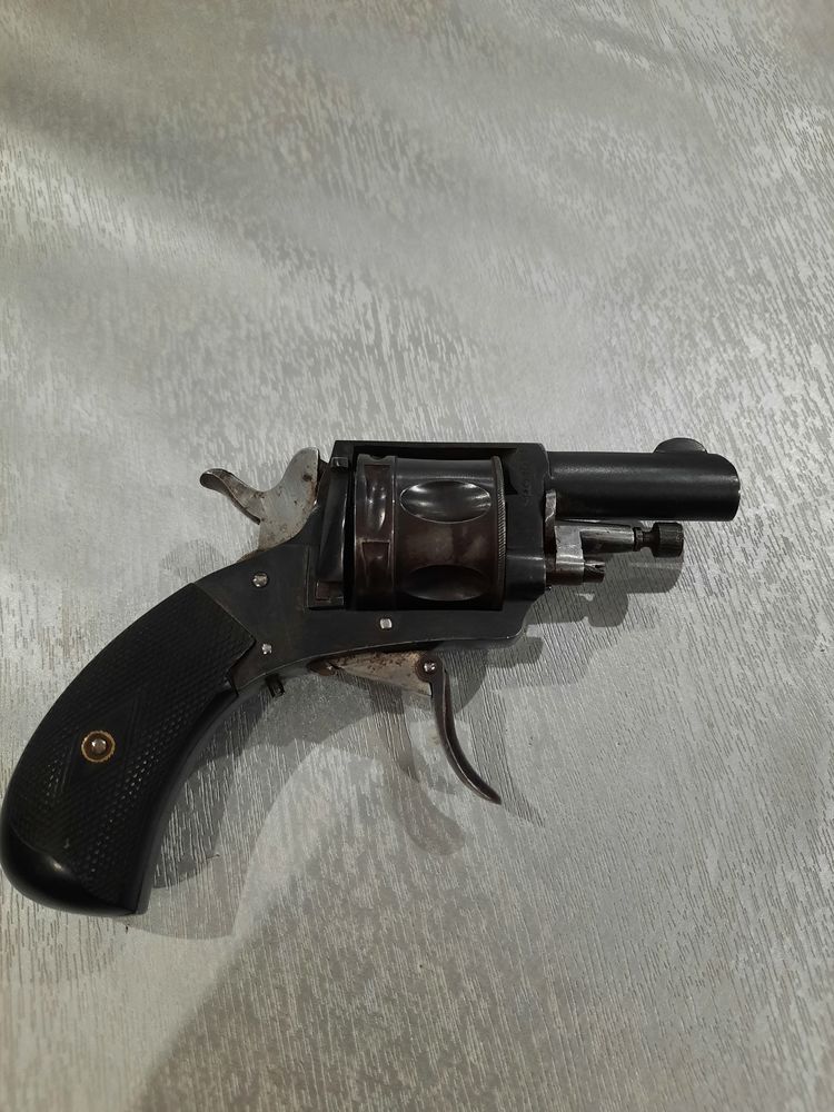 Revolver bulldog 320 350 Castelmayran (82)